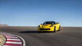 Chevrolet Corvette C7 Z06 Coupe (2015) - widok z przodu