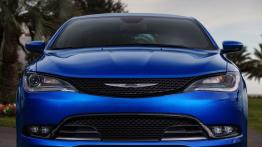 Chrysler 200S (2015) - przód - reflektory wyłączone