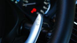 Mitsubishi Outlander III PHEV - galeria redakcyjna - manetka sterująca pod kierownicą