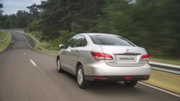 Nissan Almera 2013 - widok z tyłu