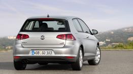 Volkswagen Golf VII Hatchback 3d TSI - widok z tyłu