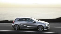 Mercedes A 250 Sport (W176) 2012 - prawy bok