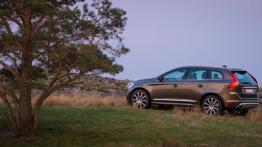 Volvo XC60 Facelifting (2014) - lewy bok