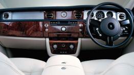 Rolls-Royce Phantom 2009 - pełny panel przedni