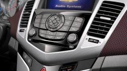 Chevrolet Cruze - radio/cd/panel lcd