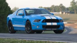 Ford Mustang Shelby GT500 Coupe 2013 - prawy bok