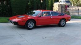 Lamborghini Uracco - lewy bok