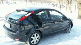 Ford Focus 2.0 Sport - galeria redakcyjna - widok z tyłu