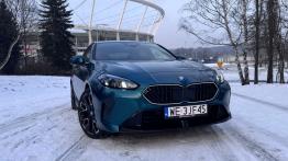 BMW seria 2 Gran Coupe 223 xDrive  - przód - reflektory w³±czone