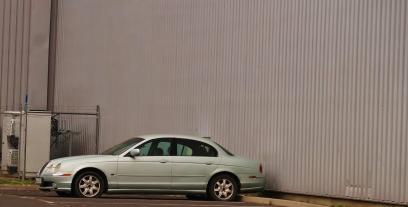 Jaguar S-Type 4.2 i V8 32V 300KM 221kW od 2001