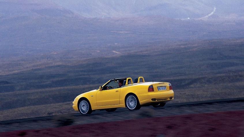 Maserati Spyder 4.2 V8 390KM 287kW 2002-2007