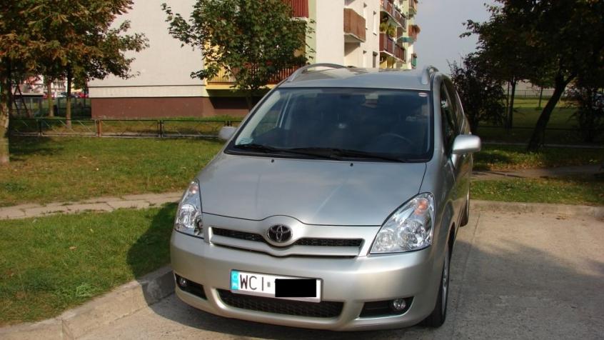 Toyota Corolla Verso E120 1.8 VVT-i 130KM 96kW 2001-2007