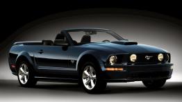 Ford Mustang 2009 - widok z przodu