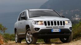 Jeep Compass 2011 - widok z przodu