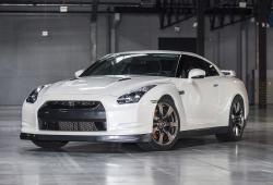 Nissan GT-R Coupe