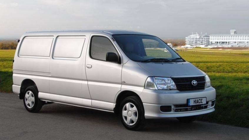 Toyota Hiace V Van długi 2.5 D-4D 95KM 70kW 2004-2012