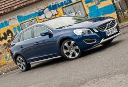 Volvo V60 I Kombi 3.0 T6 304KM 224kW 2010-2013 - Oceń swoje auto