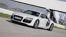 Audi R8 V8 Coupe Facelifting (2013) - widok z przodu
