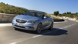 Opel Cascada 1.6 SIDI Turbo (2013) - widok z przodu