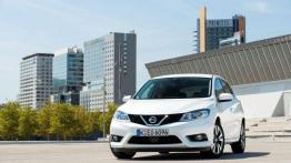 Nissan Pulsar 1.5 dCi (2014) - widok z przodu