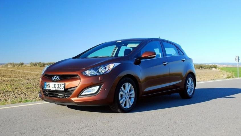 Hyundai i30 II Hatchback 5d 1.6 MPI 120KM 88kW 2012-2015