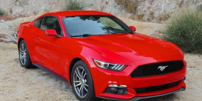 Ford Mustang VI Coupe EcoBoost (2015)