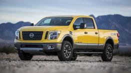 Nissan Titan XD (2016) - widok z przodu