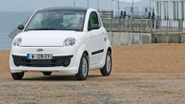 Microcar Due (2016) - widok z przodu