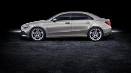 Mercedes-Benz Klasa A Sedan (2018) - lewy bok