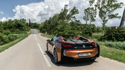 BMW i8 Roadster (2018)