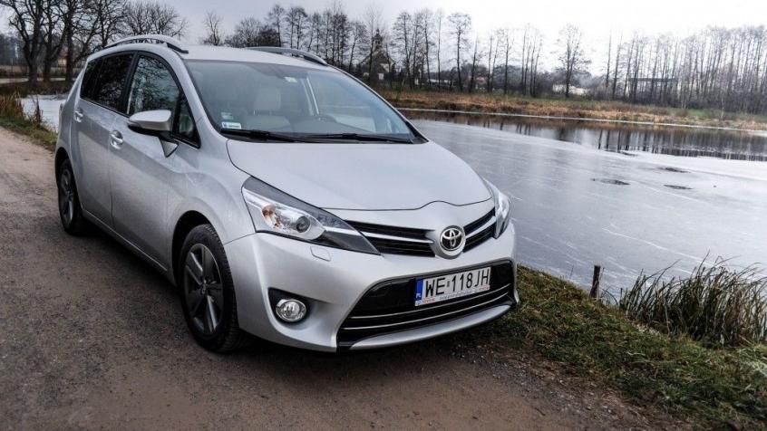 Toyota Verso Minivan Facelifting 1.6 D-4D 112KM 82kW 2014-2018