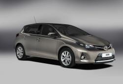 Toyota Auris II Hatchback 5d Facelifting 1.8 Hybrid 136KM 100kW 2015-2018 - Oceń swoje auto