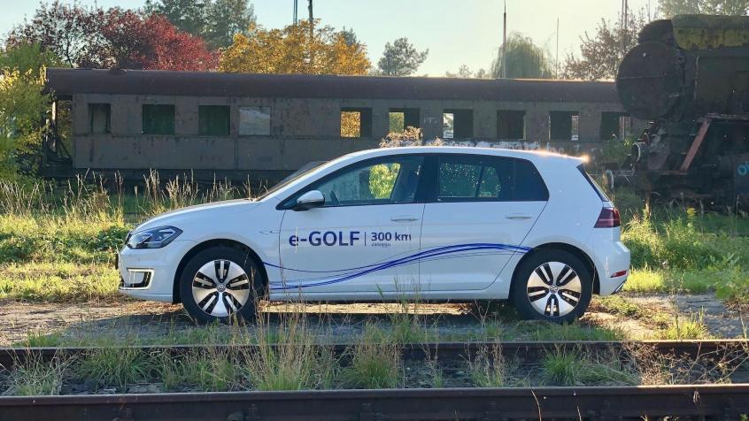 Volkswagen Golf VII e-Golf Facelifting Electro 136KM 100kW 2017-2020