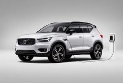 Volvo XC40 Crossover Plug-In Facelifting