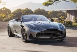 Aston Martin DB12 Volante