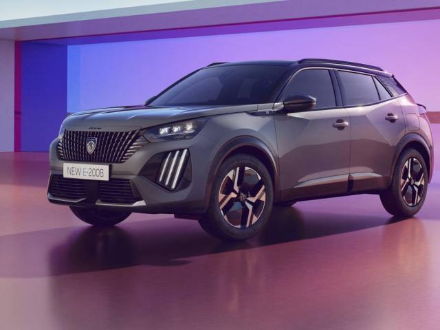 Peugeot 2008 II e-SUV Facelifting Elektryczny 54kWh 156KM 115kW 2023-2025