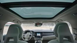 Volvo V90 Cross Country - w hołdzie starszemu rodzeństwu 