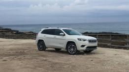 Prawdziwy SUV po zabiegu upiększającym – nowy Jeep Cherokee