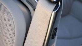 BMW 650i Cabrio xDrive - król bulwarów