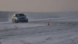 Jak opanować 200 koni na śniegu? - Skoda Octavia