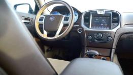 Hyundai Genesis 3.8 HTRAC vs. Lancia Thema 3.6 AWD - nie tylko Niemcy