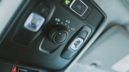 Renault Captur 1.3 TCe 130 KM - galeria redakcyjna - widok ogólny wn?trza z przodu