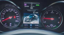Mercedes-Benz Klasa C 300h - galeria redakcyjna - zestaw wskaźników