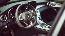 Mercedes-Benz Klasa C 450 AMG Sport - galeria redakcyjna - kokpit