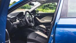 Skoda Scala 1.0 TSI 115 KM - galeria redakcyjna - widok ogólny wnętrza z przodu