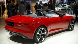 Jaguar F-Type S Manual Roadster Caldera Red (2015) - oficjalna prezentacja auta