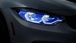 BMW M4 Concept Iconic Lights (2015) - prawy przedni reflektor - włączony