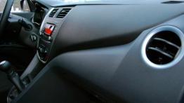Suzuki Celerio 1.0 68KM - galeria redakcyjna - deska rozdzielcza
