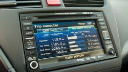 Honda Civic IX Hatchback 5d 1.8 i-VTEC 142KM - galeria redakcyjna - radio/cd/panel lcd