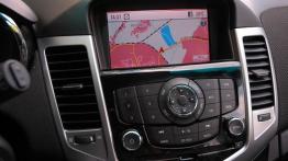 Chevrolet Cruze Hatchback 5d 1.8 16V DOHC 141KM - galeria redakcyjna - nawigacja gps